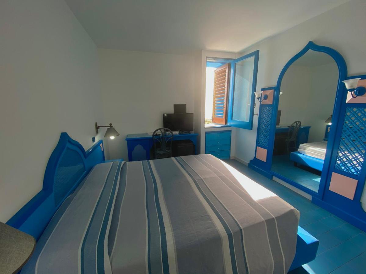 Hotel Guitgia Tommasino Lampedusa Eksteriør billede
